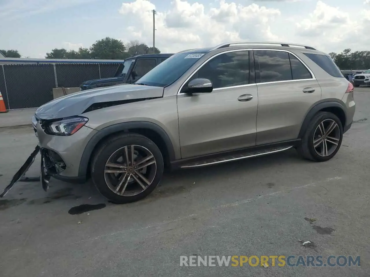 1 Photograph of a damaged car 4JGFB4JB2MA505030 MERCEDES-BENZ GLE-CLASS 2021