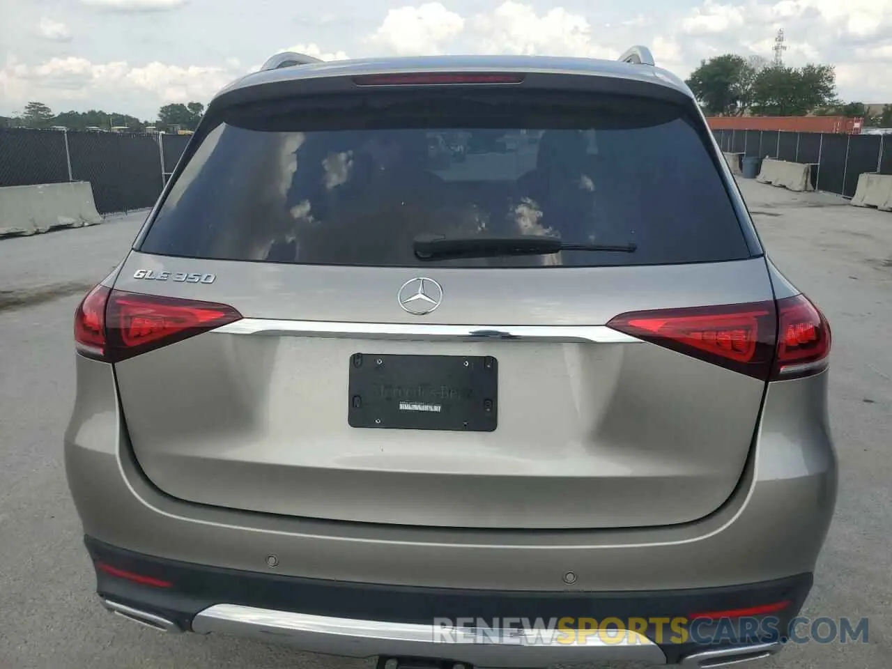 6 Photograph of a damaged car 4JGFB4JB2MA505030 MERCEDES-BENZ GLE-CLASS 2021