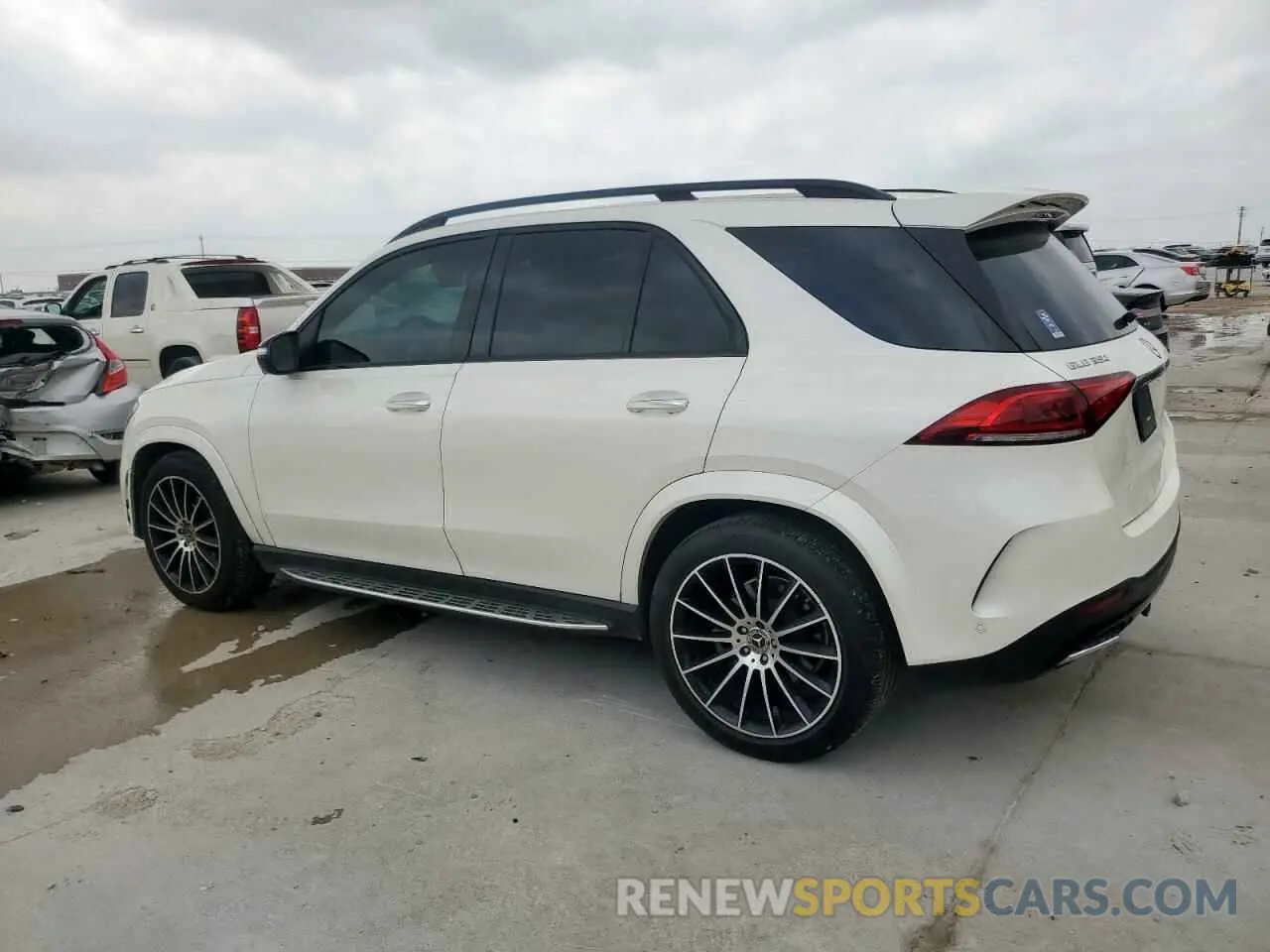 2 Photograph of a damaged car 4JGFB4JE4MA369154 MERCEDES-BENZ GLE-CLASS 2021