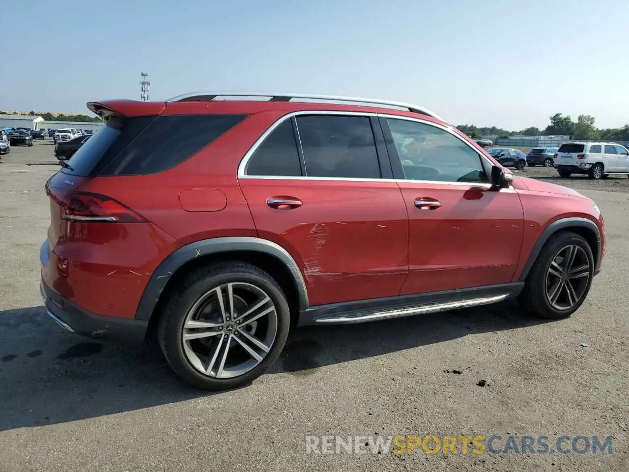 3 Photograph of a damaged car 4JGFB4KB2MA384448 MERCEDES-BENZ GLE-CLASS 2021