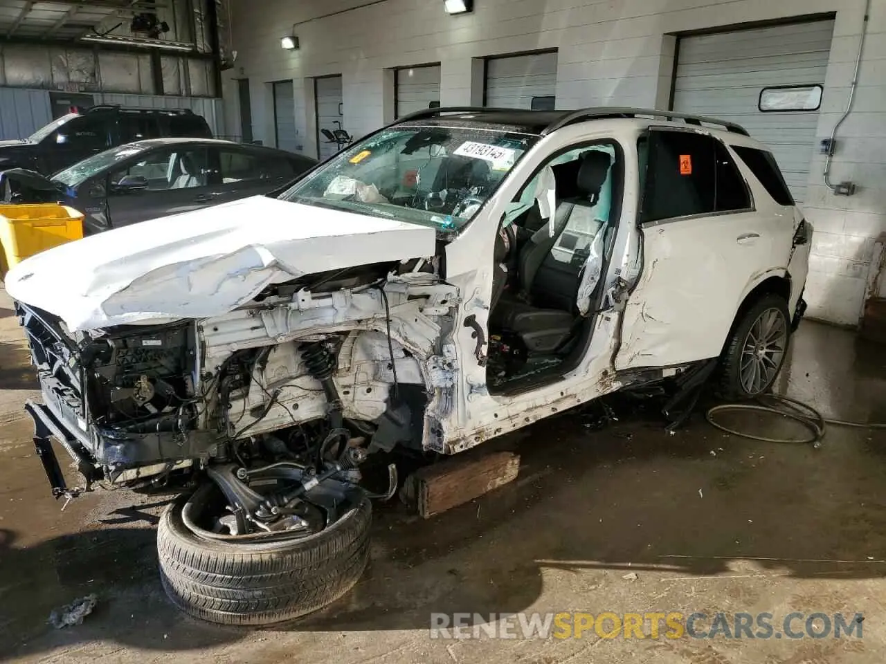1 Photograph of a damaged car 4JGFB4KB5MA384170 MERCEDES-BENZ GLE-CLASS 2021