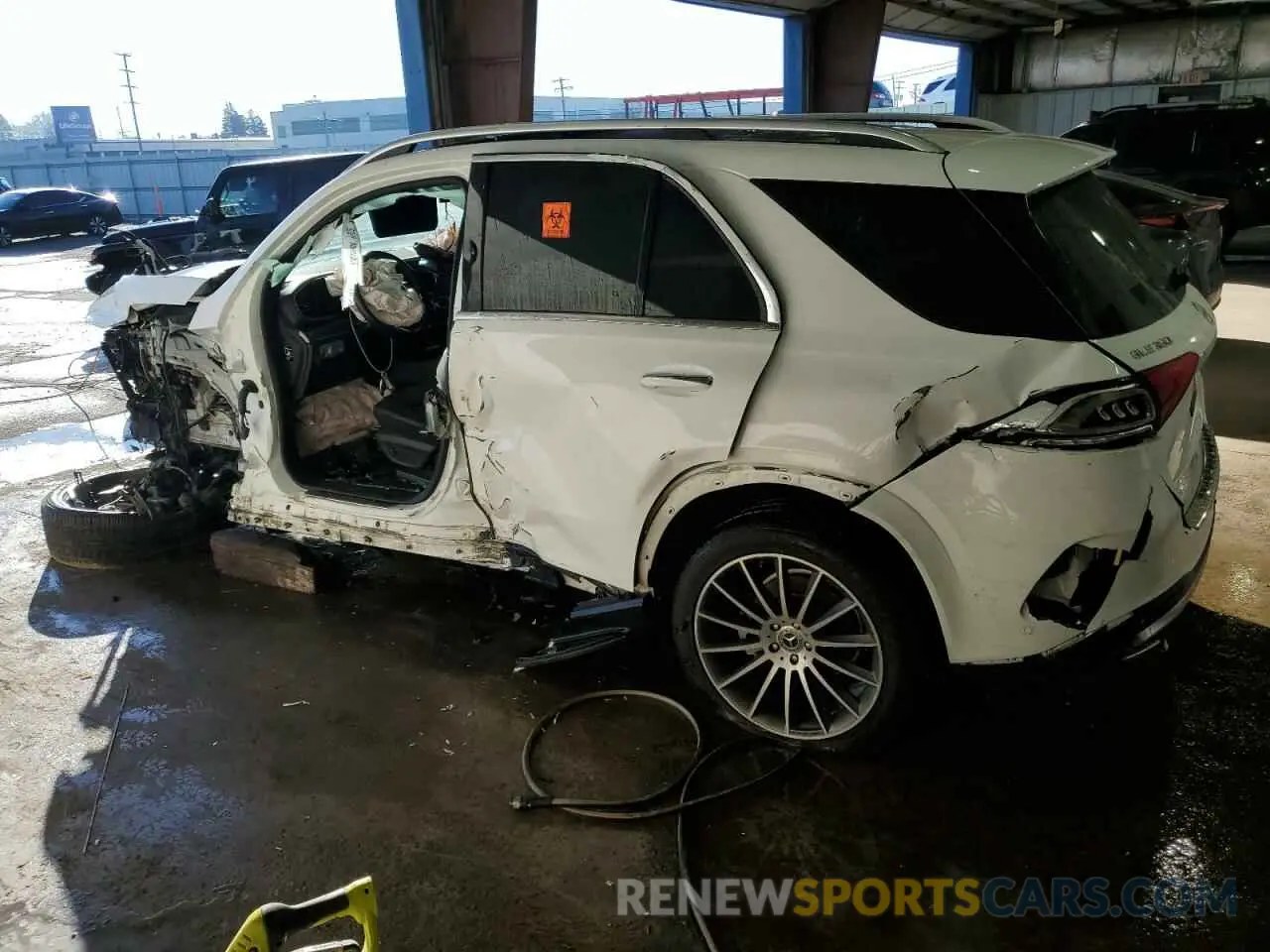 2 Photograph of a damaged car 4JGFB4KB5MA384170 MERCEDES-BENZ GLE-CLASS 2021