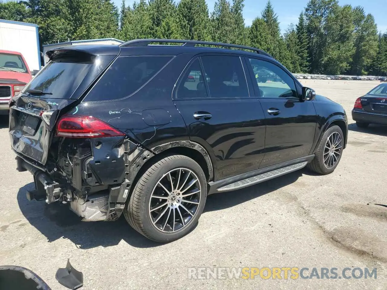 3 Photograph of a damaged car 4JGFB4KE7MA492445 MERCEDES-BENZ GLE-CLASS 2021