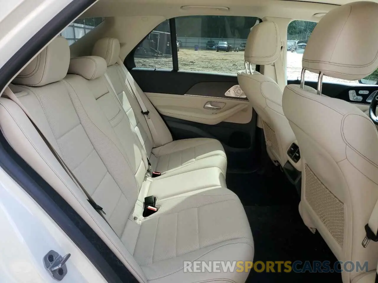11 Photograph of a damaged car 4JGFB5KBXMA568476 MERCEDES-BENZ GLE-CLASS 2021