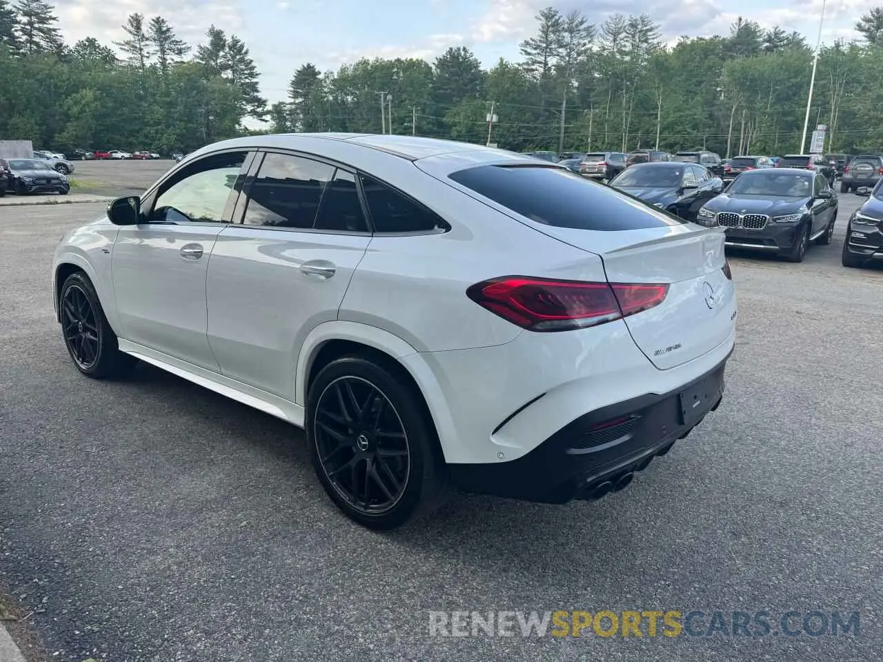 3 Photograph of a damaged car 4JGFD6BB5MA229365 MERCEDES-BENZ GLE-CLASS 2021