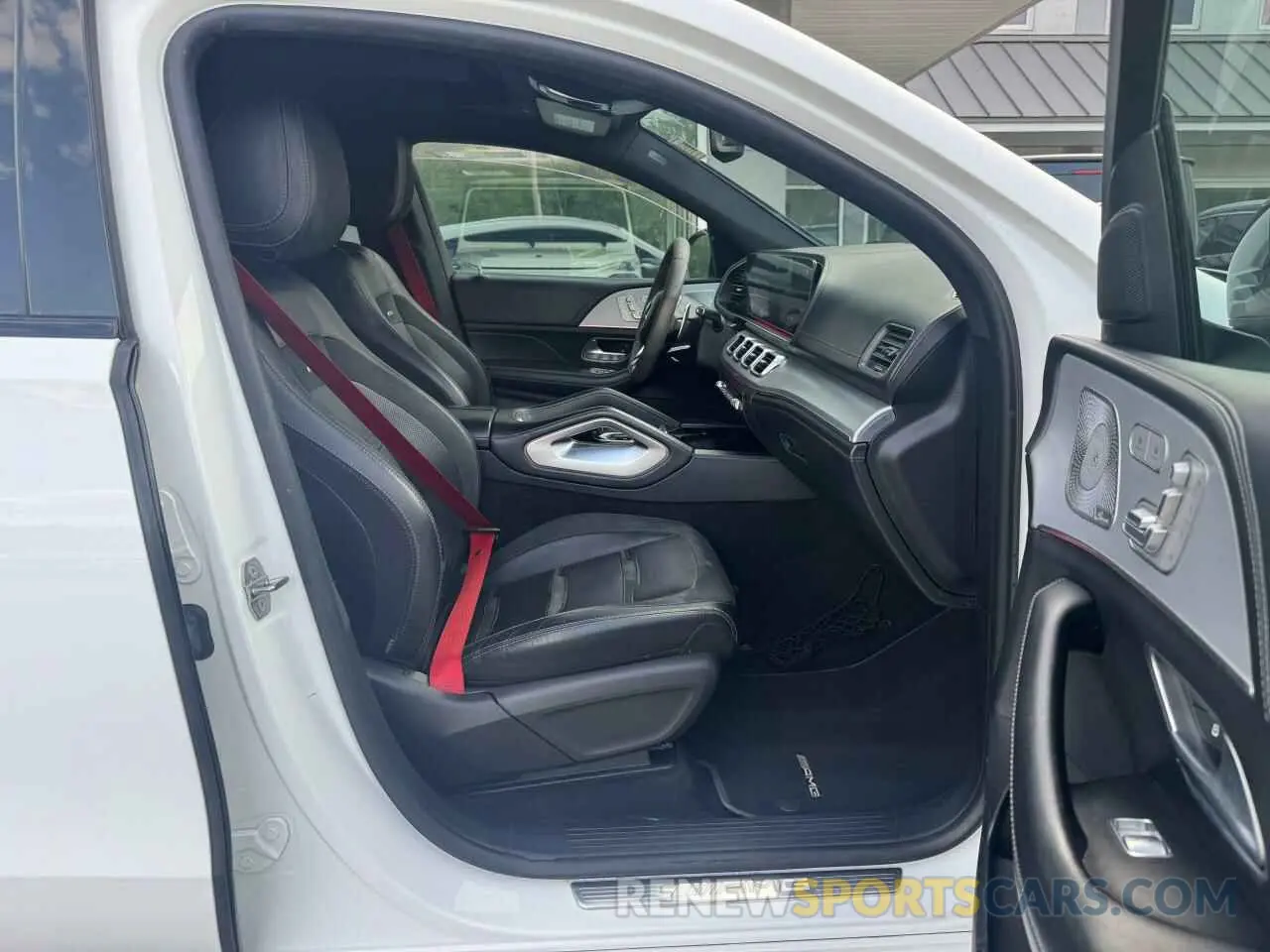5 Photograph of a damaged car 4JGFD6BB5MA229365 MERCEDES-BENZ GLE-CLASS 2021
