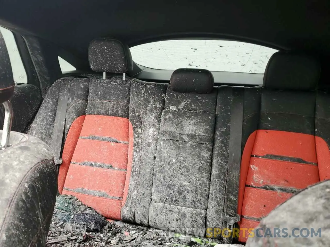 10 Photograph of a damaged car 4JGFD6BB5MA393280 MERCEDES-BENZ GLE-CLASS 2021