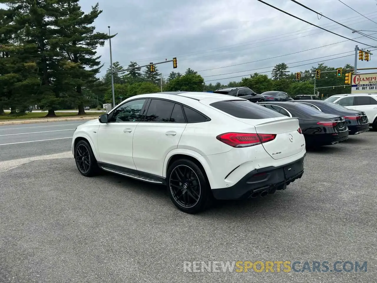 3 Photograph of a damaged car 4JGFD6BB8MA209658 MERCEDES-BENZ GLE-CLASS 2021
