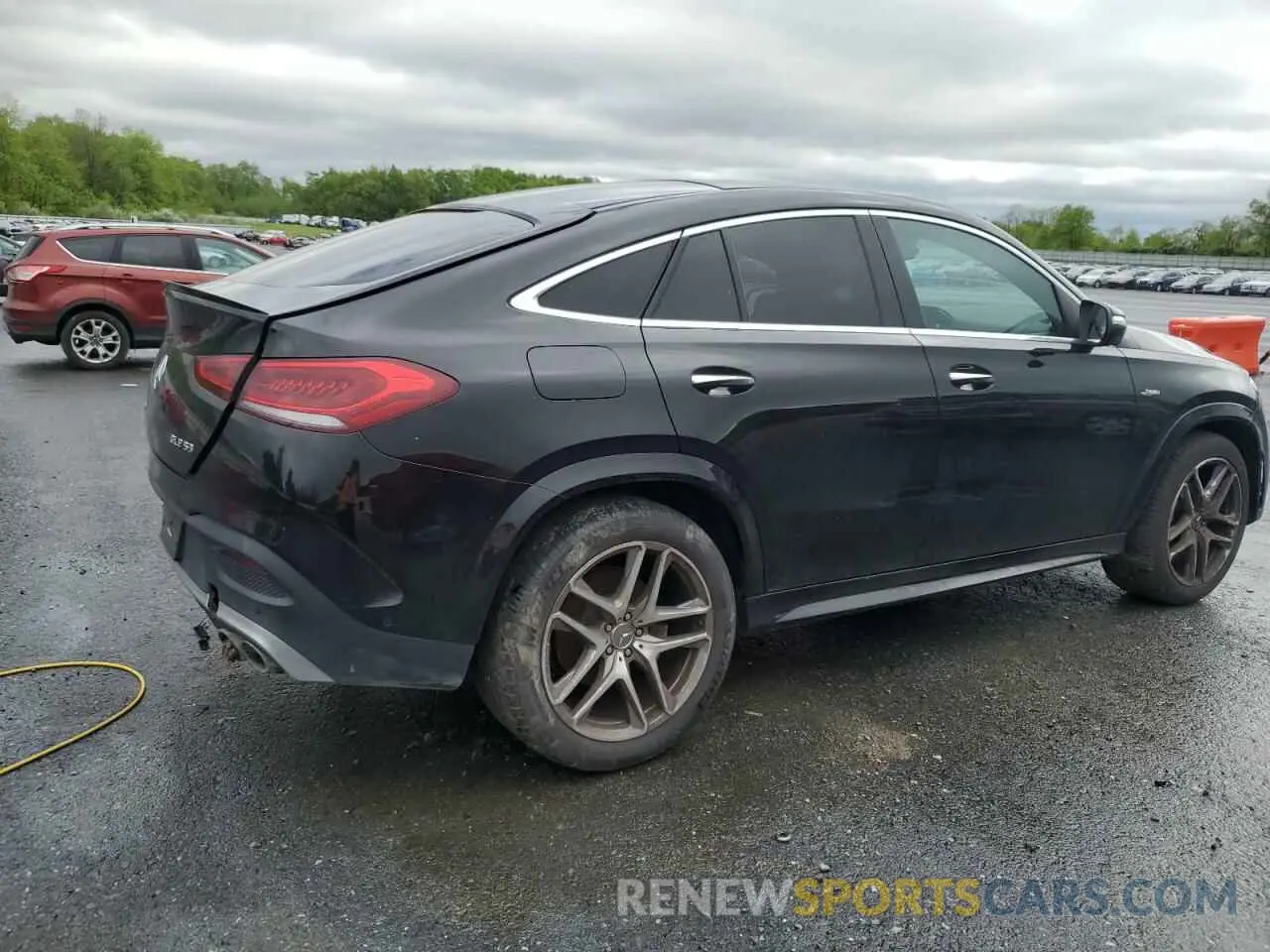 3 Photograph of a damaged car 4JGFD6BBXMA402863 MERCEDES-BENZ GLE-CLASS 2021