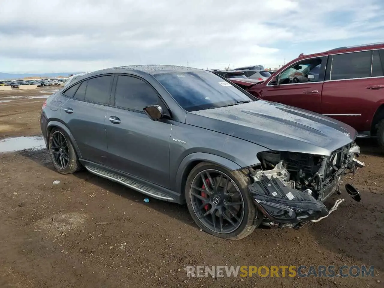 4 Photograph of a damaged car 4JGFD8KB1MA386631 MERCEDES-BENZ GLE-CLASS 2021