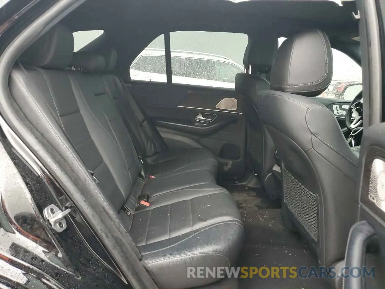 11 Photograph of a damaged car 4JGFB4JB0NA782633 MERCEDES-BENZ GLE-CLASS 2022