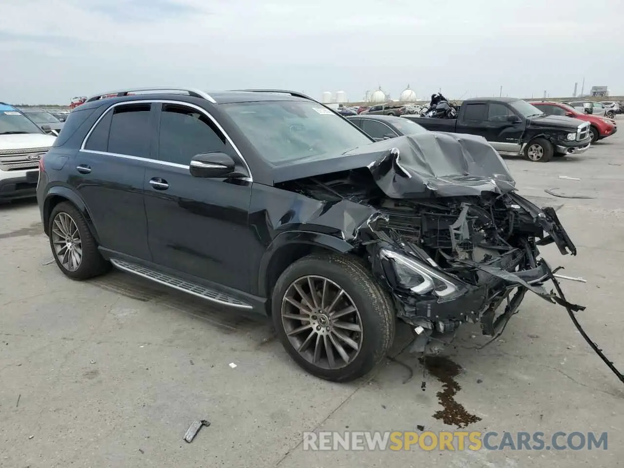 4 Фотография поврежденного автомобиля 4JGFB4JB2NA586936 MERCEDES-BENZ GLE-CLASS 2022