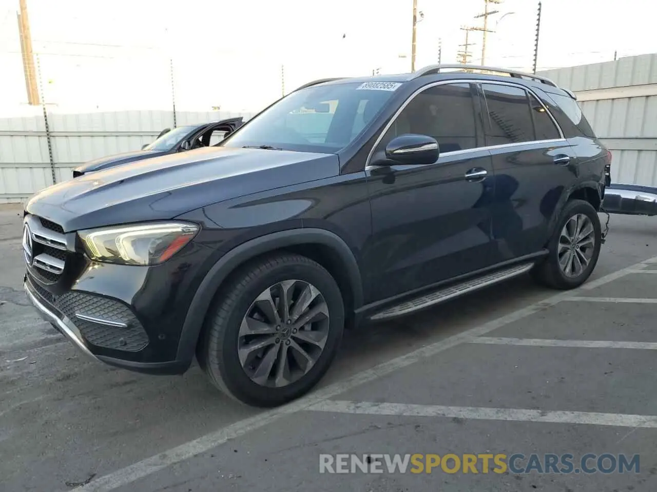 1 Photograph of a damaged car 4JGFB4JB2NA701292 MERCEDES-BENZ GLE-CLASS 2022