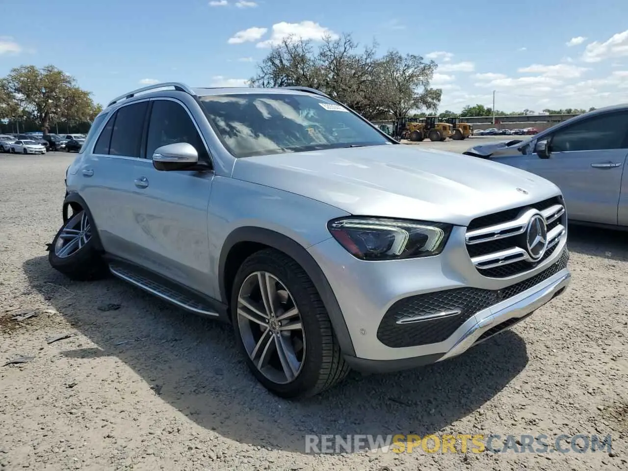 4 Photograph of a damaged car 4JGFB4JB5NA813150 MERCEDES-BENZ GLE-CLASS 2022