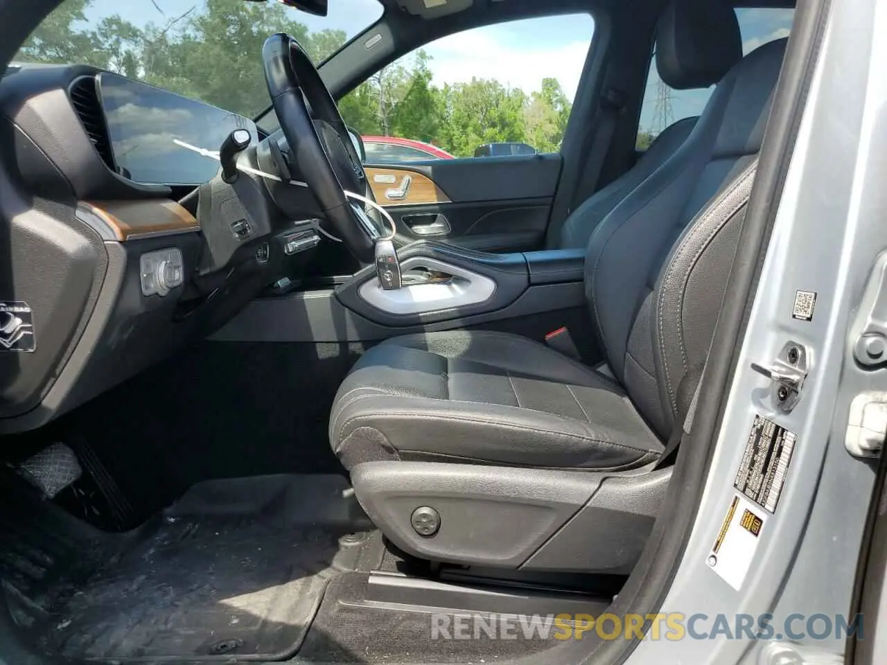 7 Photograph of a damaged car 4JGFB4JB5NA813150 MERCEDES-BENZ GLE-CLASS 2022