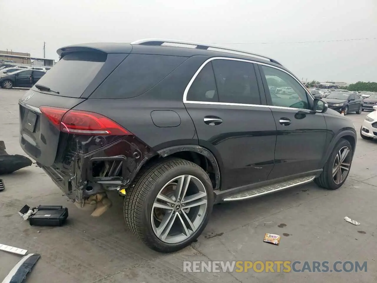 3 Photograph of a damaged car 4JGFB4JB9NA654262 MERCEDES-BENZ GLE-CLASS 2022