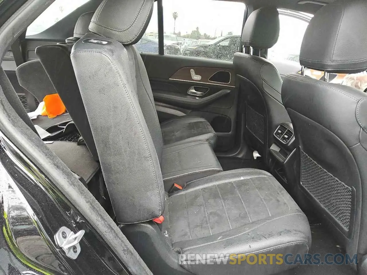 11 Photograph of a damaged car 4JGFB4JE1NA722340 MERCEDES-BENZ GLE-CLASS 2022