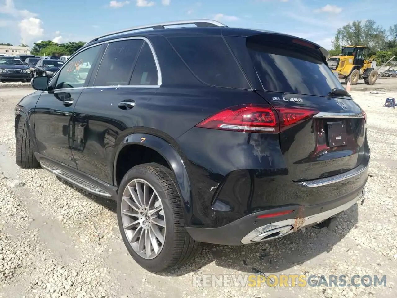 3 Photograph of a damaged car 4JGFB4KB0NA600718 MERCEDES-BENZ GLE-CLASS 2022