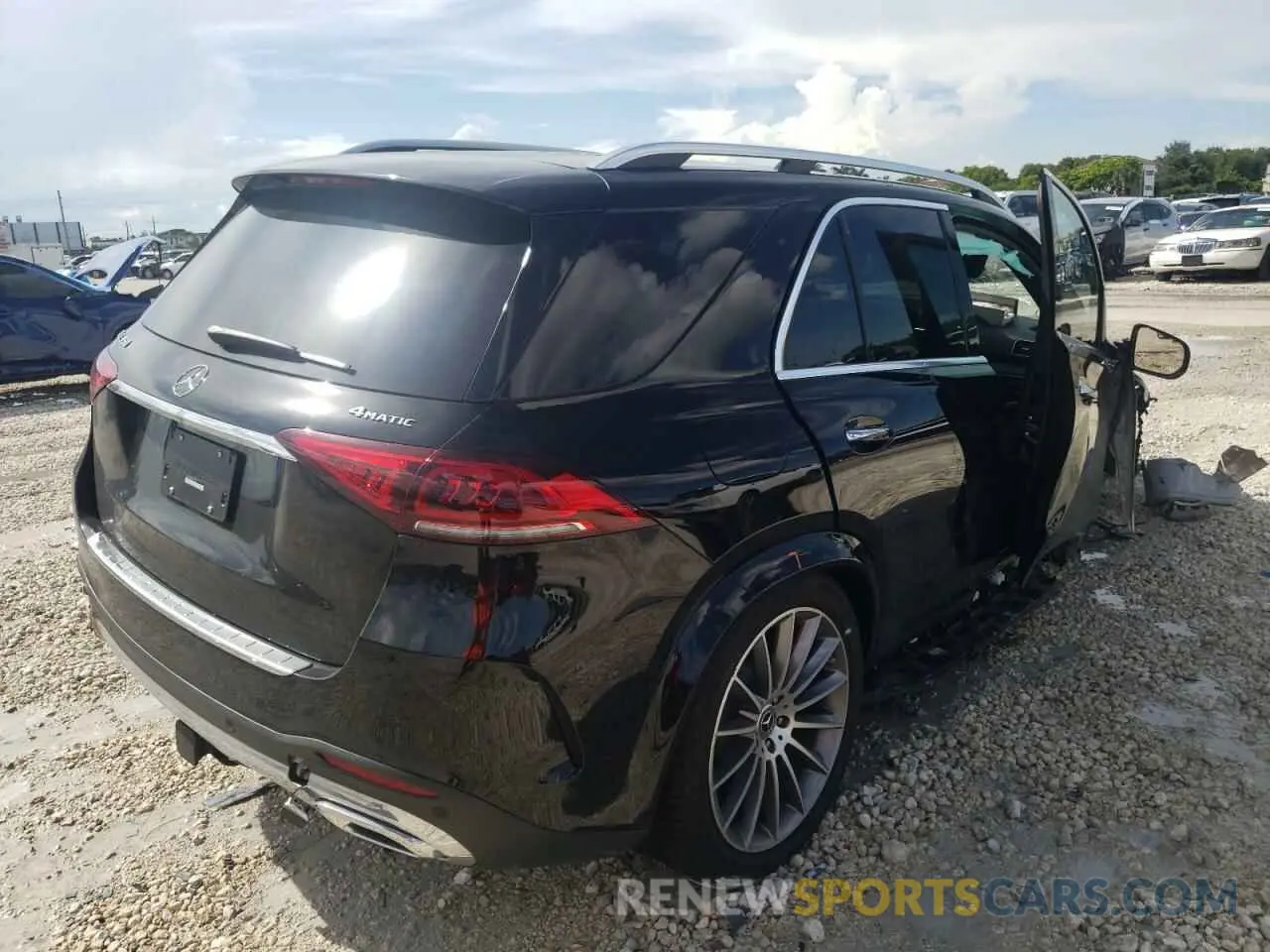4 Photograph of a damaged car 4JGFB4KB0NA600718 MERCEDES-BENZ GLE-CLASS 2022
