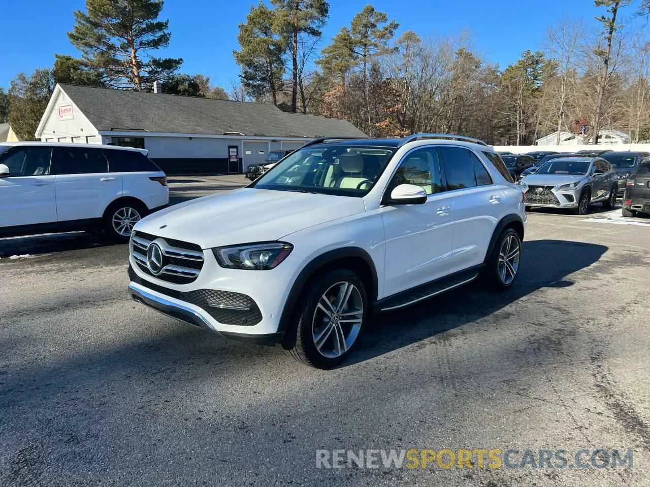 2 Photograph of a damaged car 4JGFB4KB2NA688865 MERCEDES-BENZ GLE-CLASS 2022
