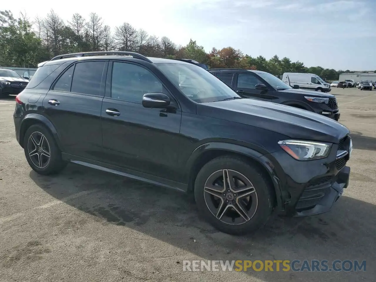 4 Photograph of a damaged car 4JGFB4KB7NA808885 MERCEDES-BENZ GLE-CLASS 2022