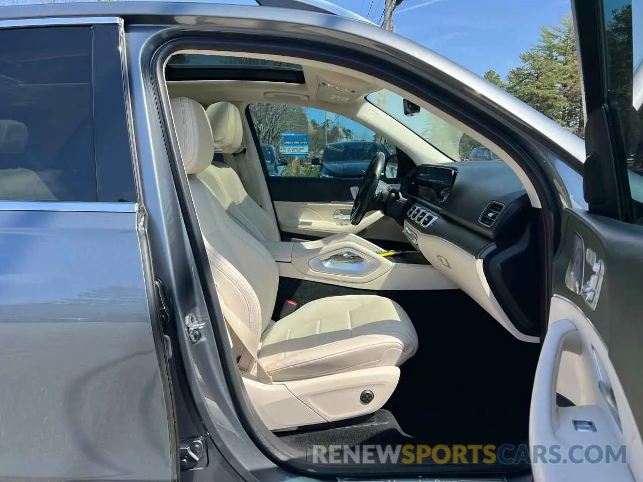 5 Photograph of a damaged car 4JGFB4KBXNA645732 MERCEDES-BENZ GLE-CLASS 2022