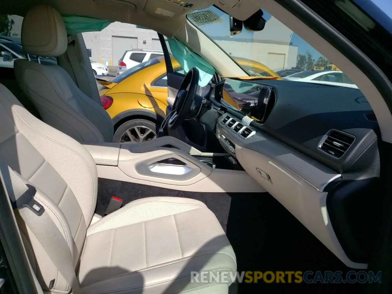 5 Photograph of a damaged car 4JGFB4KE8NA615266 MERCEDES-BENZ GLE-CLASS 2022