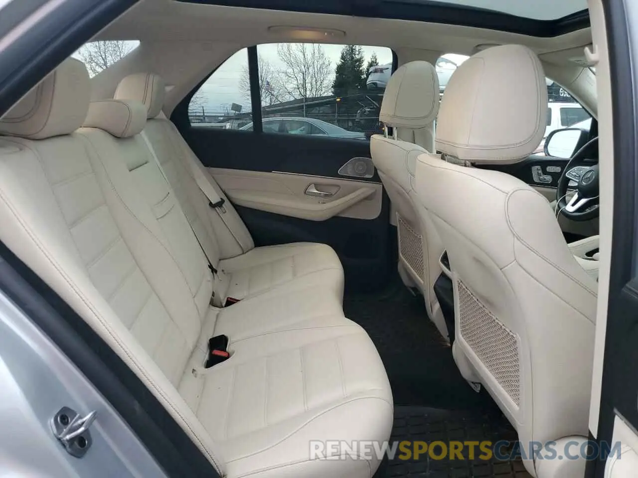 11 Photograph of a damaged car 4JGFB5KB4NA772613 MERCEDES-BENZ GLE-CLASS 2022