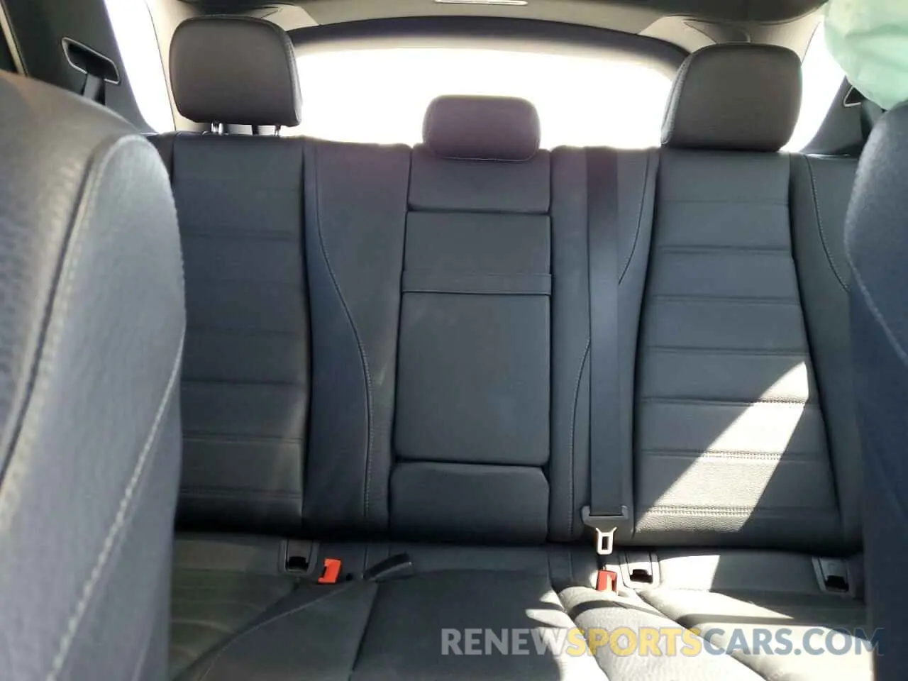 10 Photograph of a damaged car 4JGFB5KB9NA598053 MERCEDES-BENZ GLE-CLASS 2022