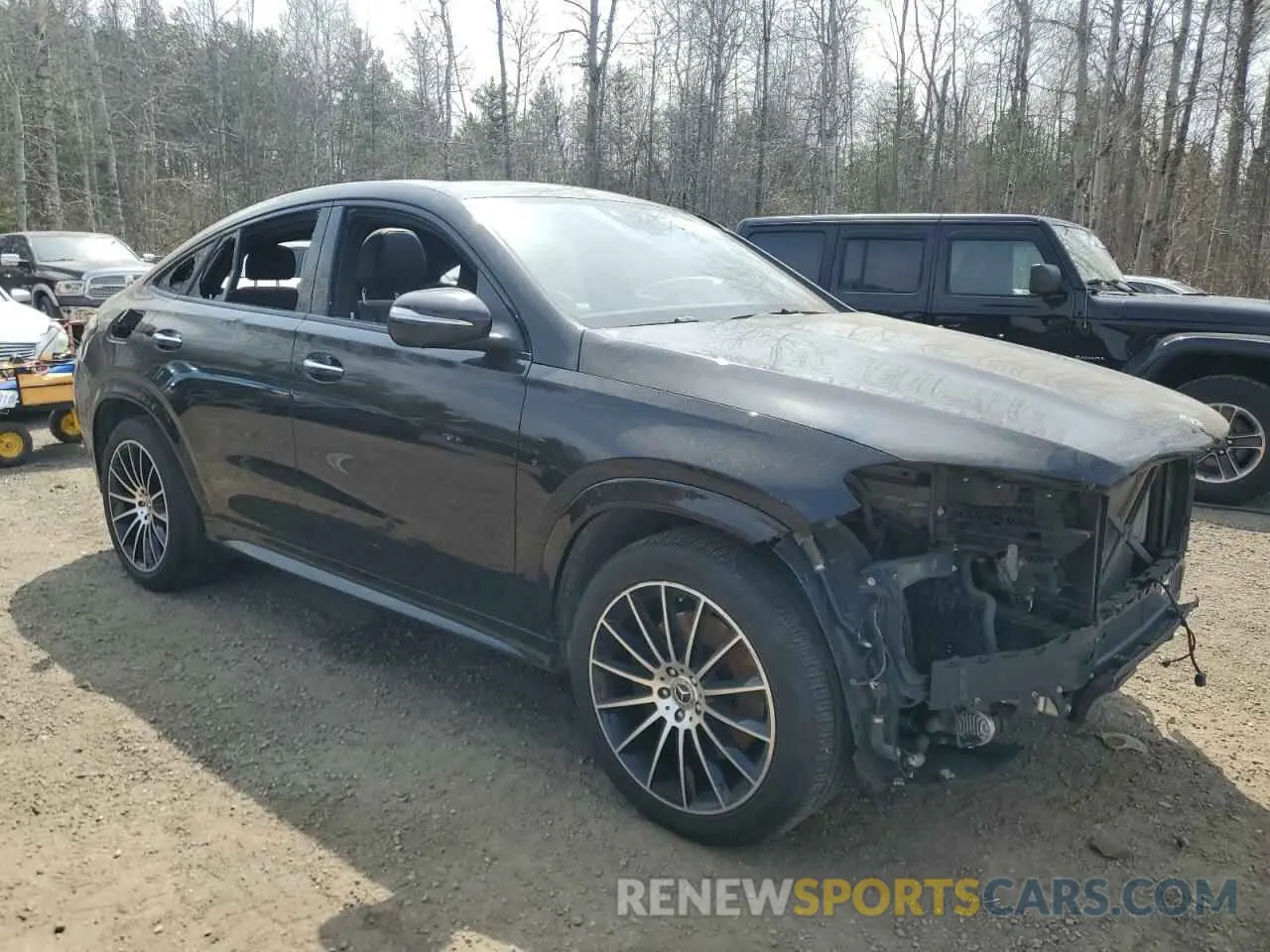 4 Photograph of a damaged car 4JGFD5KB9NA738242 MERCEDES-BENZ GLE-CLASS 2022