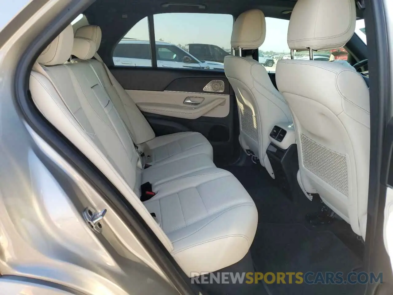 11 Photograph of a damaged car 4JGFB4JB7PA927721 MERCEDES-BENZ GLE-CLASS 2023