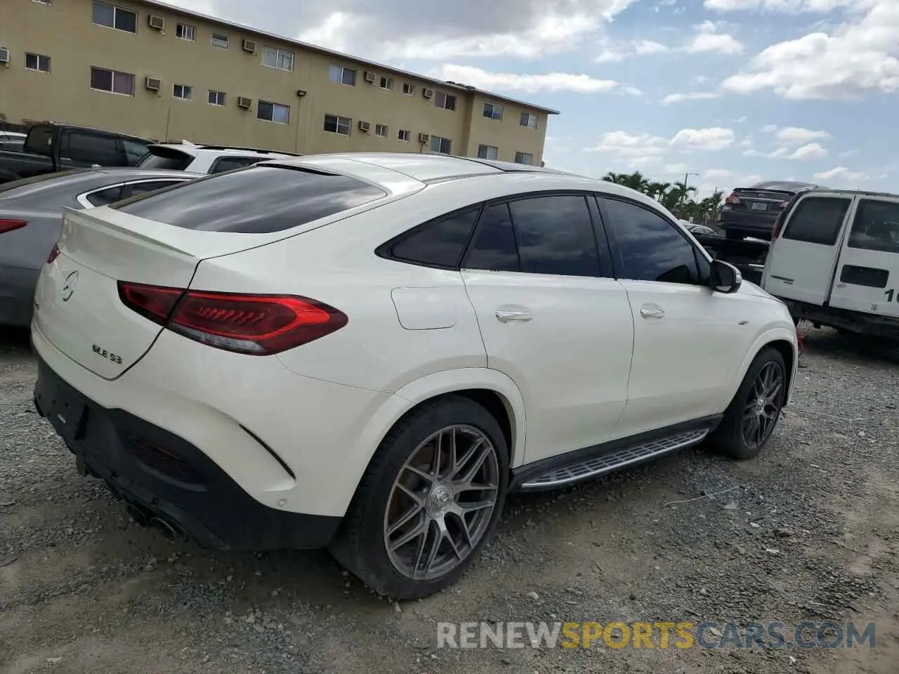 3 Photograph of a damaged car 4JGFD6BB0PA918024 MERCEDES-BENZ GLE-CLASS 2023