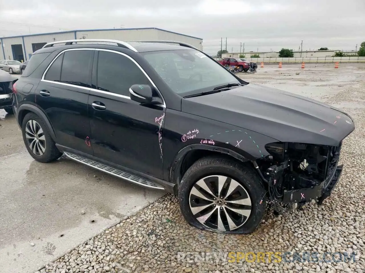 4 Photograph of a damaged car 4JGFB4FB1RB053467 MERCEDES-BENZ GLE-CLASS 2024