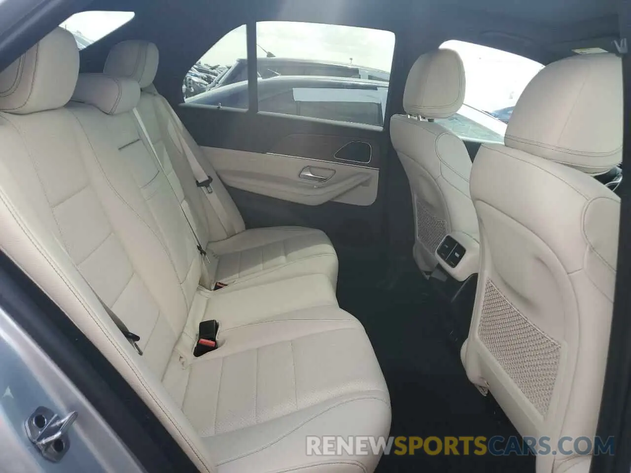 11 Photograph of a damaged car 4JGFB4FB8RB158278 MERCEDES-BENZ GLE-CLASS 2024