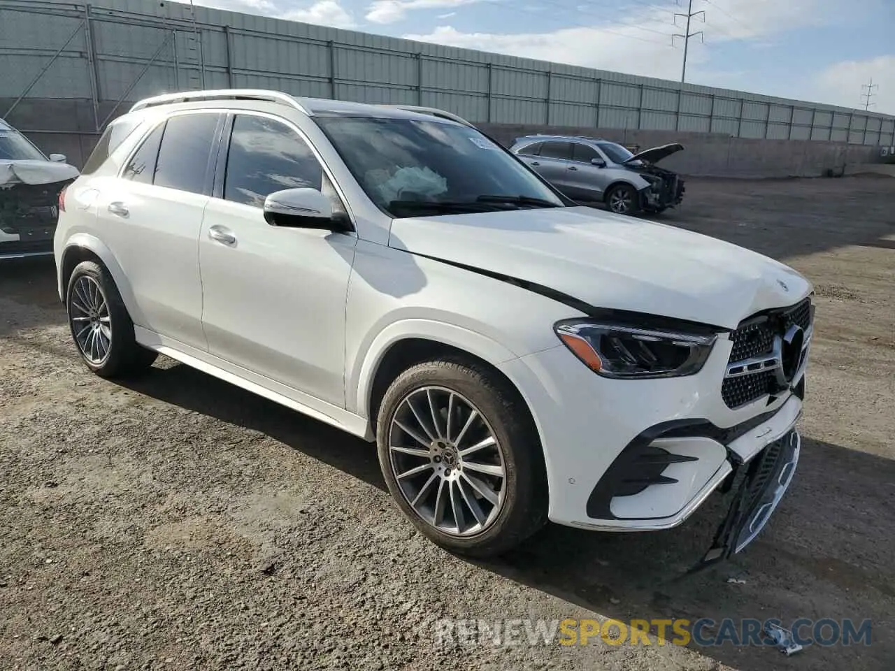4 Фотография поврежденного автомобиля 4JGFB4FBXRB047070 MERCEDES-BENZ GLE-CLASS 2024