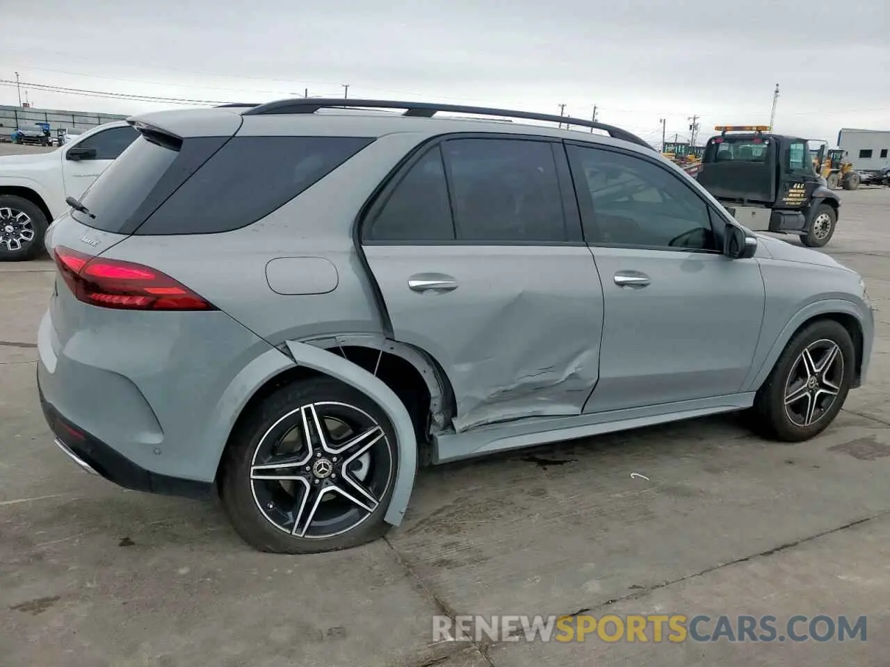 3 Фотография поврежденного автомобиля 4JGFB5KB3RB100087 MERCEDES-BENZ GLE-CLASS 2024