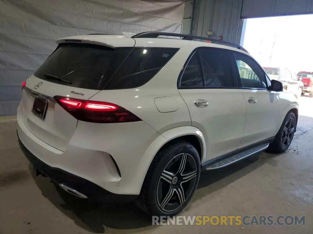 3 Фотография поврежденного автомобиля 4JGFB5KB4RB155728 MERCEDES-BENZ GLE-CLASS 2024