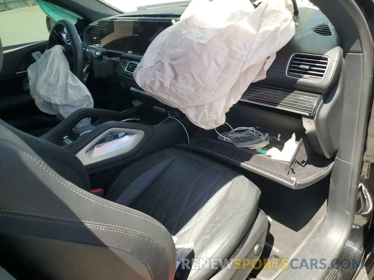 8 Photograph of a damaged car 4JGFD6BB5RB014263 MERCEDES-BENZ GLE-CLASS 2024