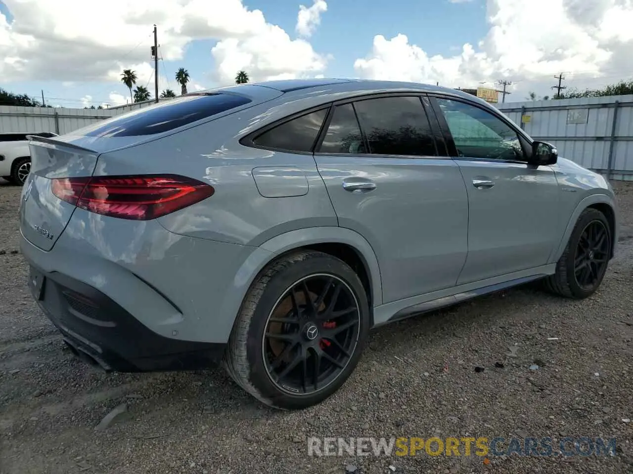 3 Photograph of a damaged car 4JGFD8KB3RB133764 MERCEDES-BENZ GLE-CLASS 2024