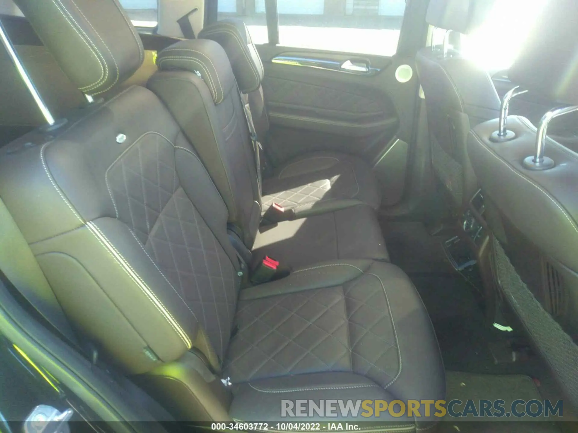 8 Photograph of a damaged car 4JGDF6EE3KB221652 MERCEDES-BENZ GLS 2019