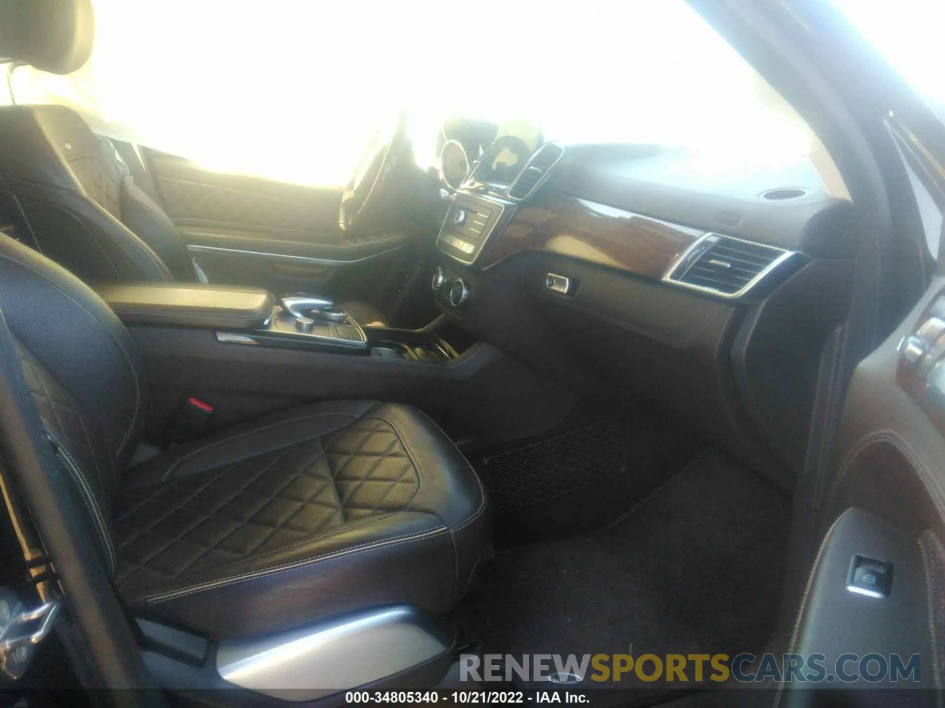 5 Photograph of a damaged car 4JGDF7DE8KB203283 MERCEDES-BENZ GLS 2019