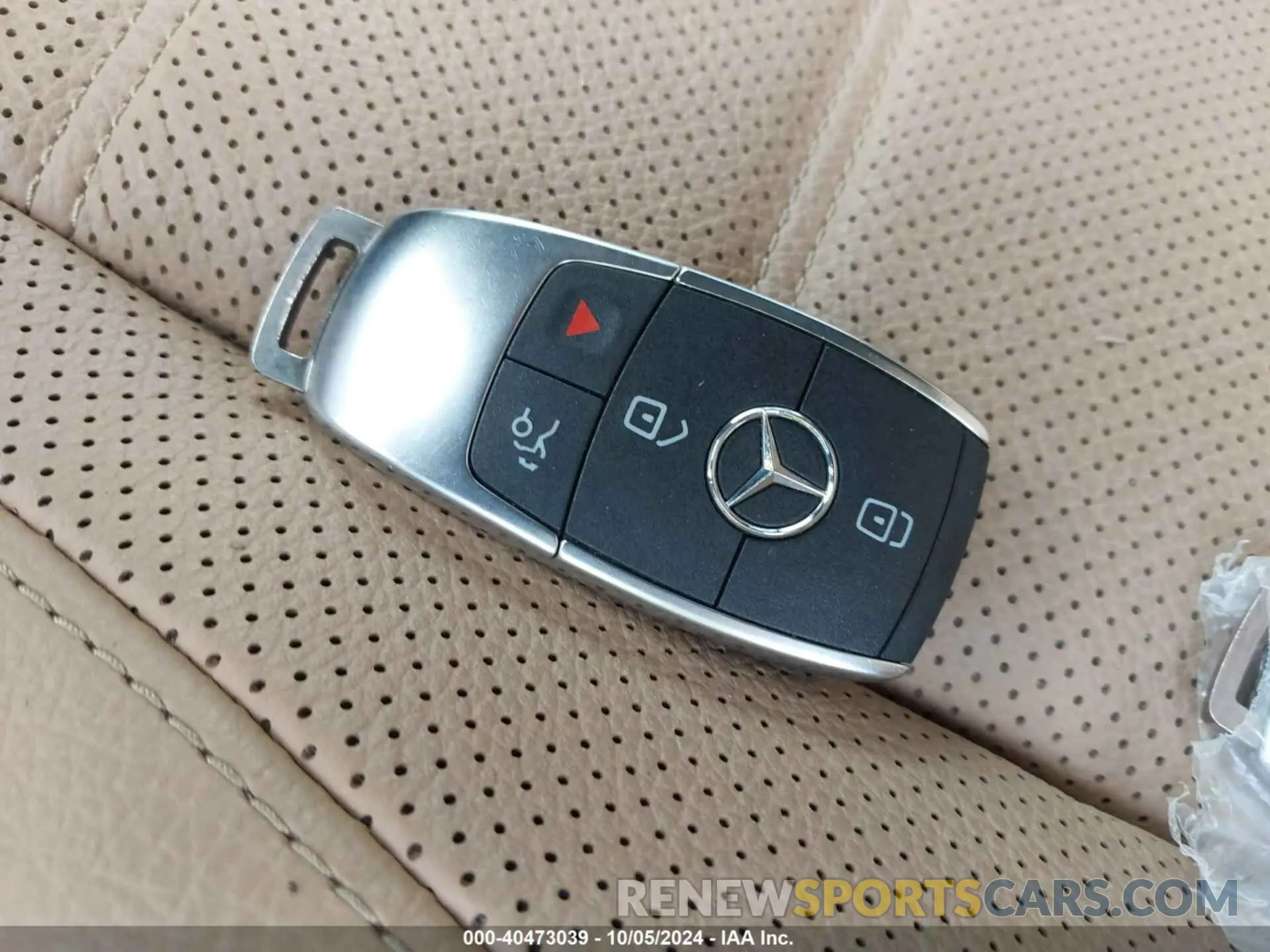 11 Photograph of a damaged car 4JGFF5KE1RB138853 MERCEDES-BENZ GLS 2024