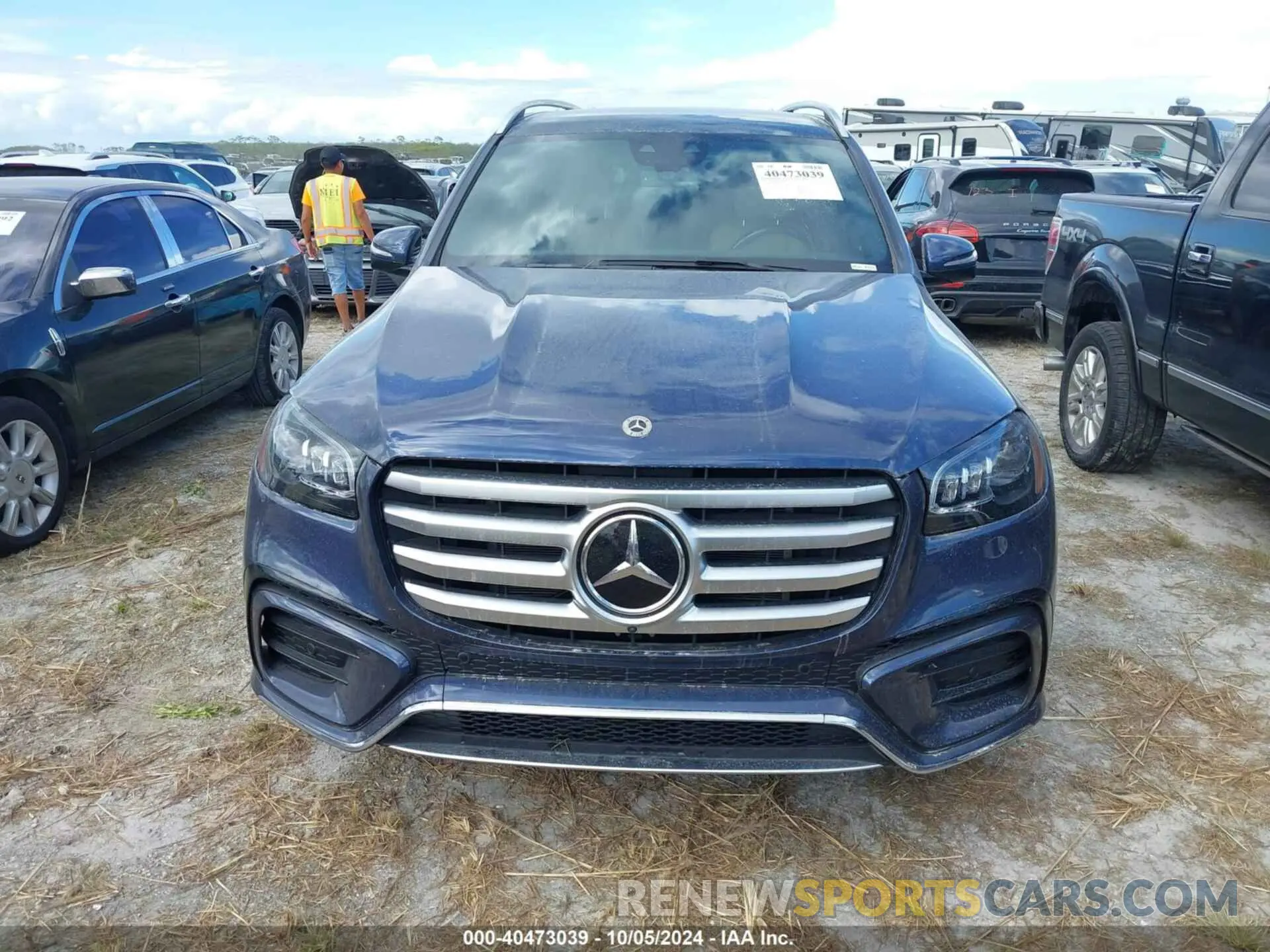 12 Photograph of a damaged car 4JGFF5KE1RB138853 MERCEDES-BENZ GLS 2024
