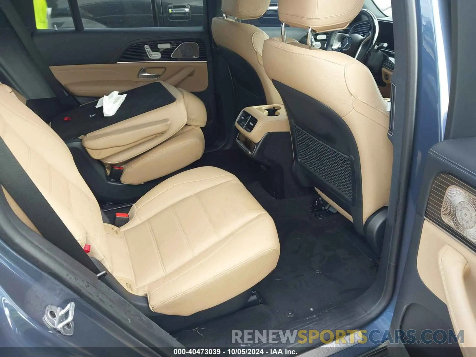 8 Photograph of a damaged car 4JGFF5KE1RB138853 MERCEDES-BENZ GLS 2024