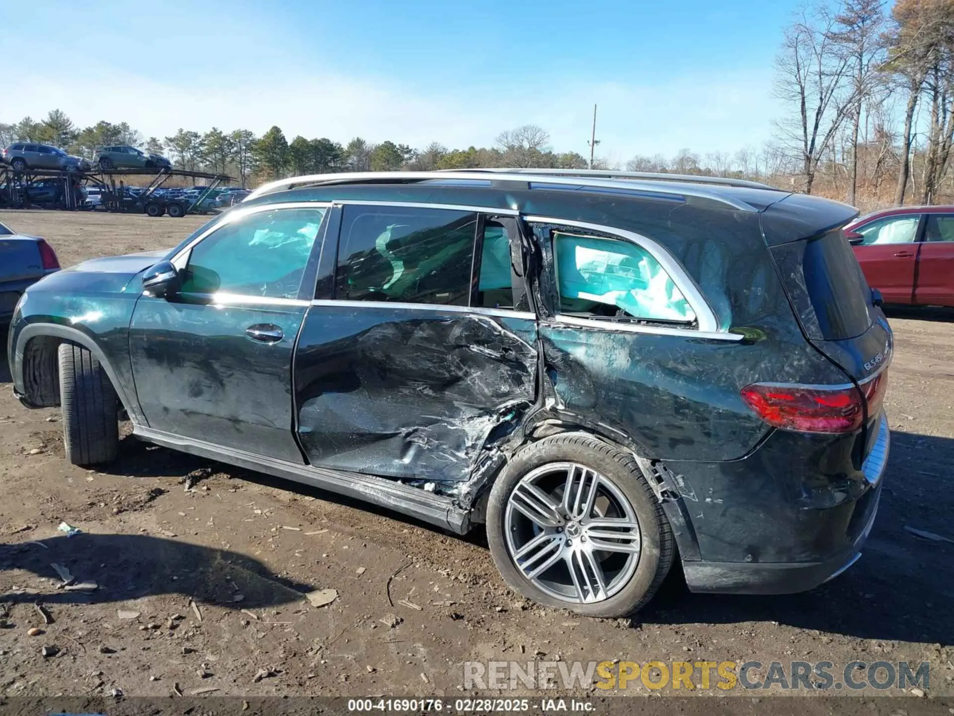 14 Photograph of a damaged car 4JGFF5KE4RB096906 MERCEDES-BENZ GLS 2024