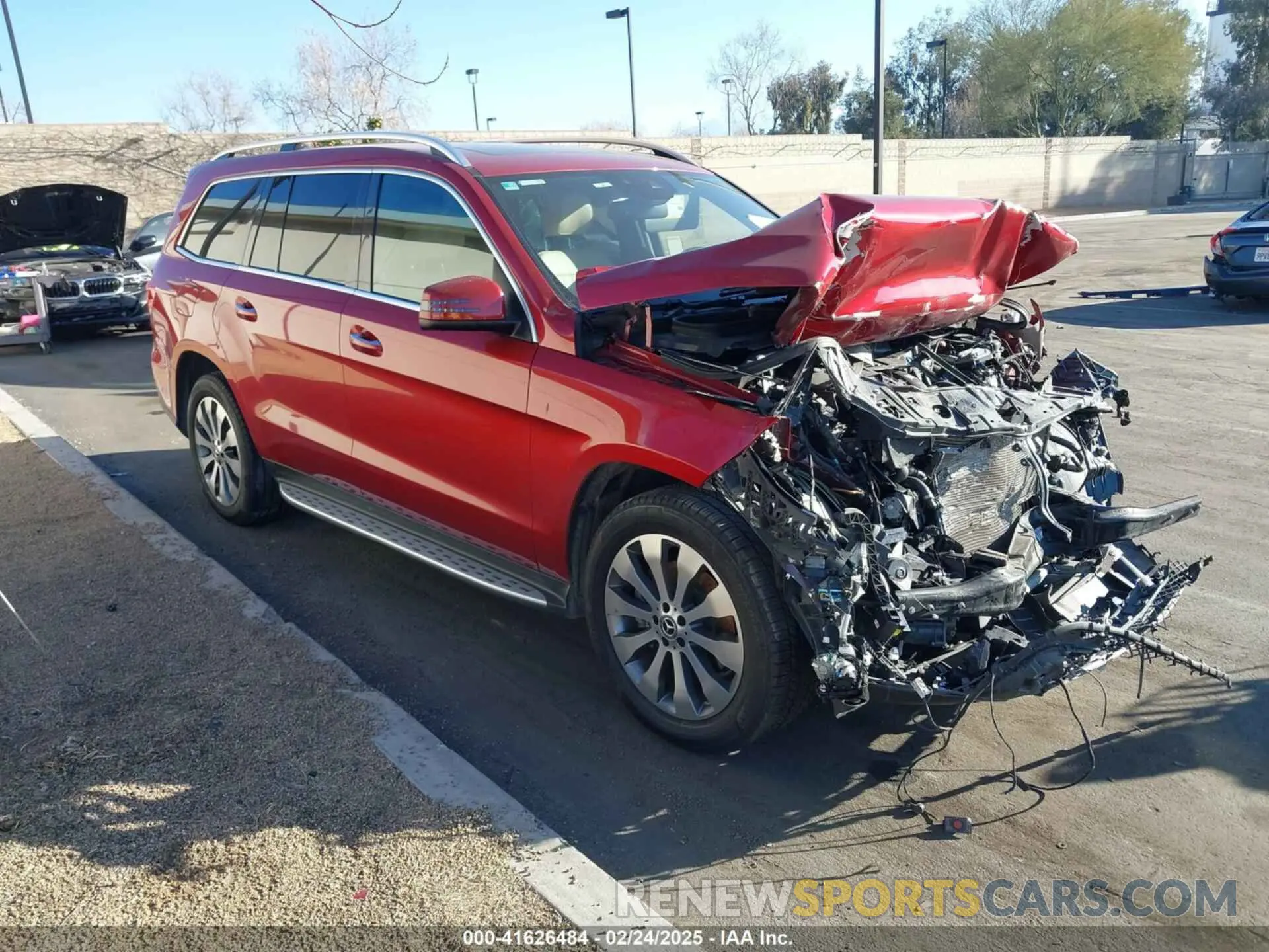 1 Фотография поврежденного автомобиля 4JGDF6EE0KB232592 MERCEDES-BENZ GLS 450 2019