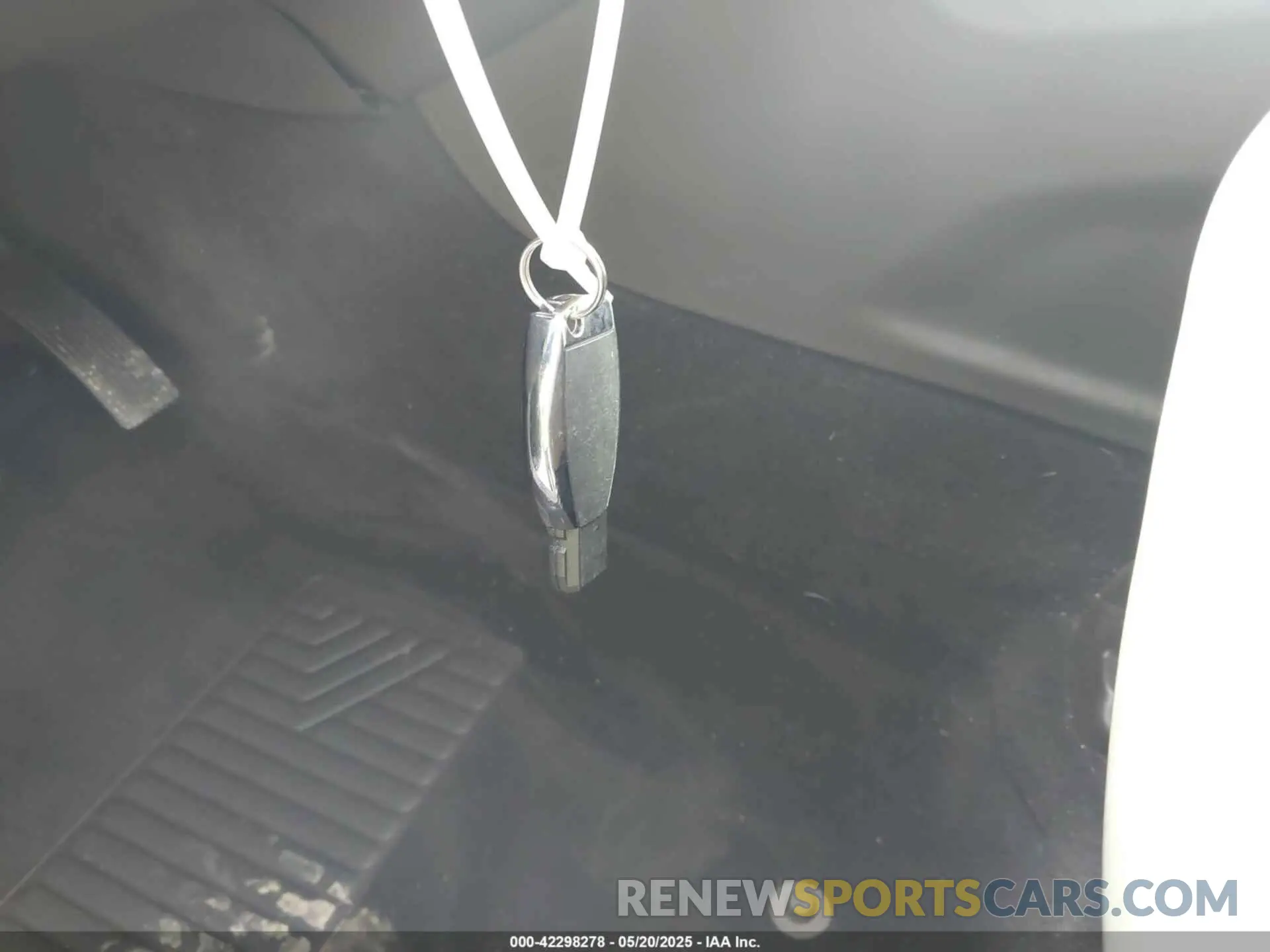11 Photograph of a damaged car 4JGDF6EE1KB224162 MERCEDES-BENZ GLS 450 2019
