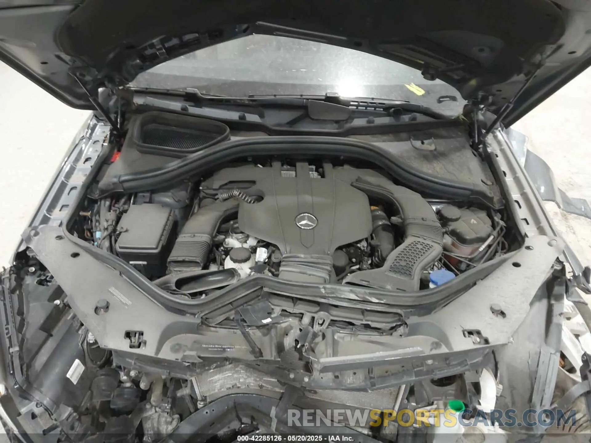 10 Photograph of a damaged car 4JGDF6EE4KB228206 MERCEDES-BENZ GLS 450 2019
