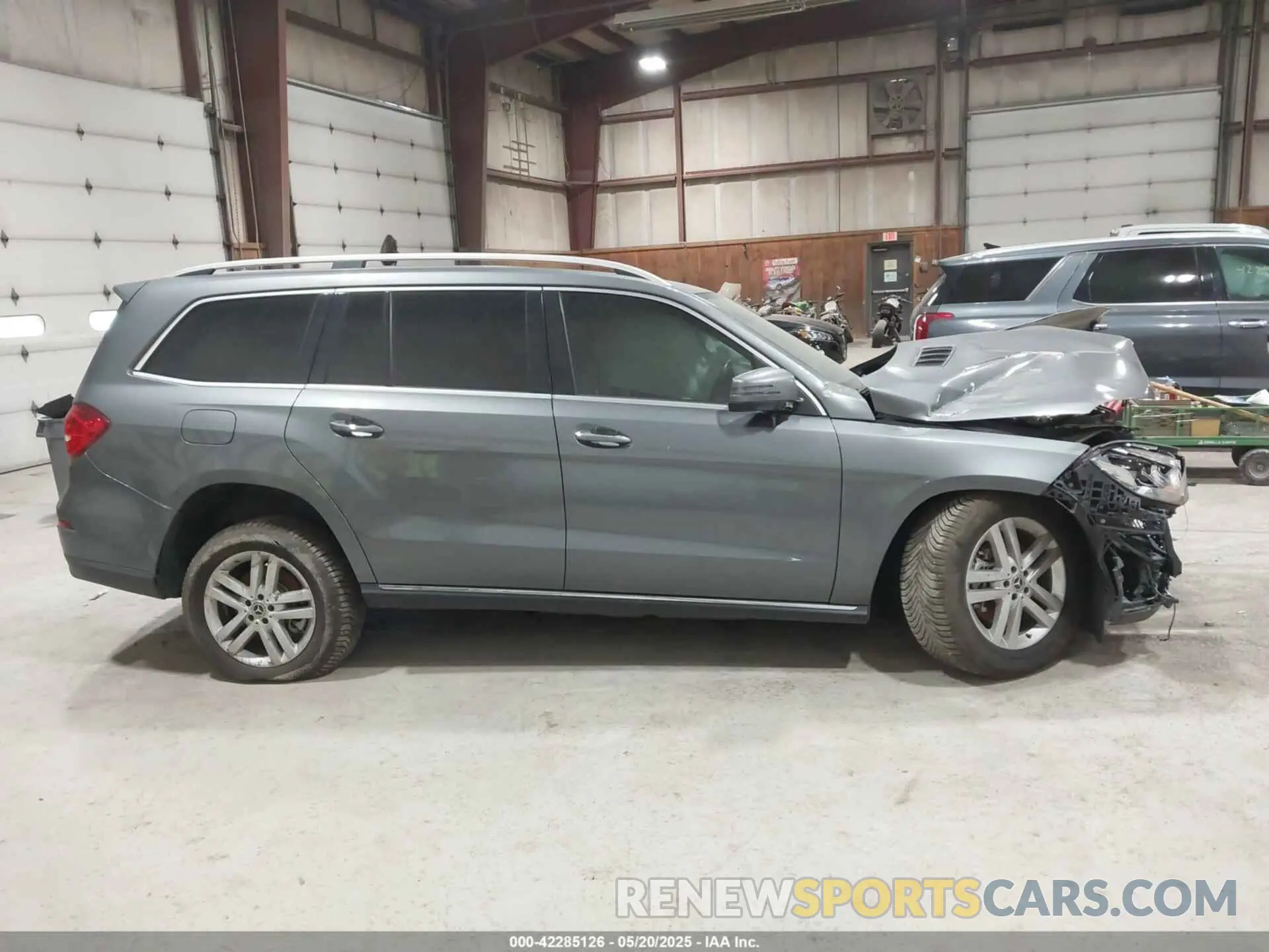 12 Photograph of a damaged car 4JGDF6EE4KB228206 MERCEDES-BENZ GLS 450 2019