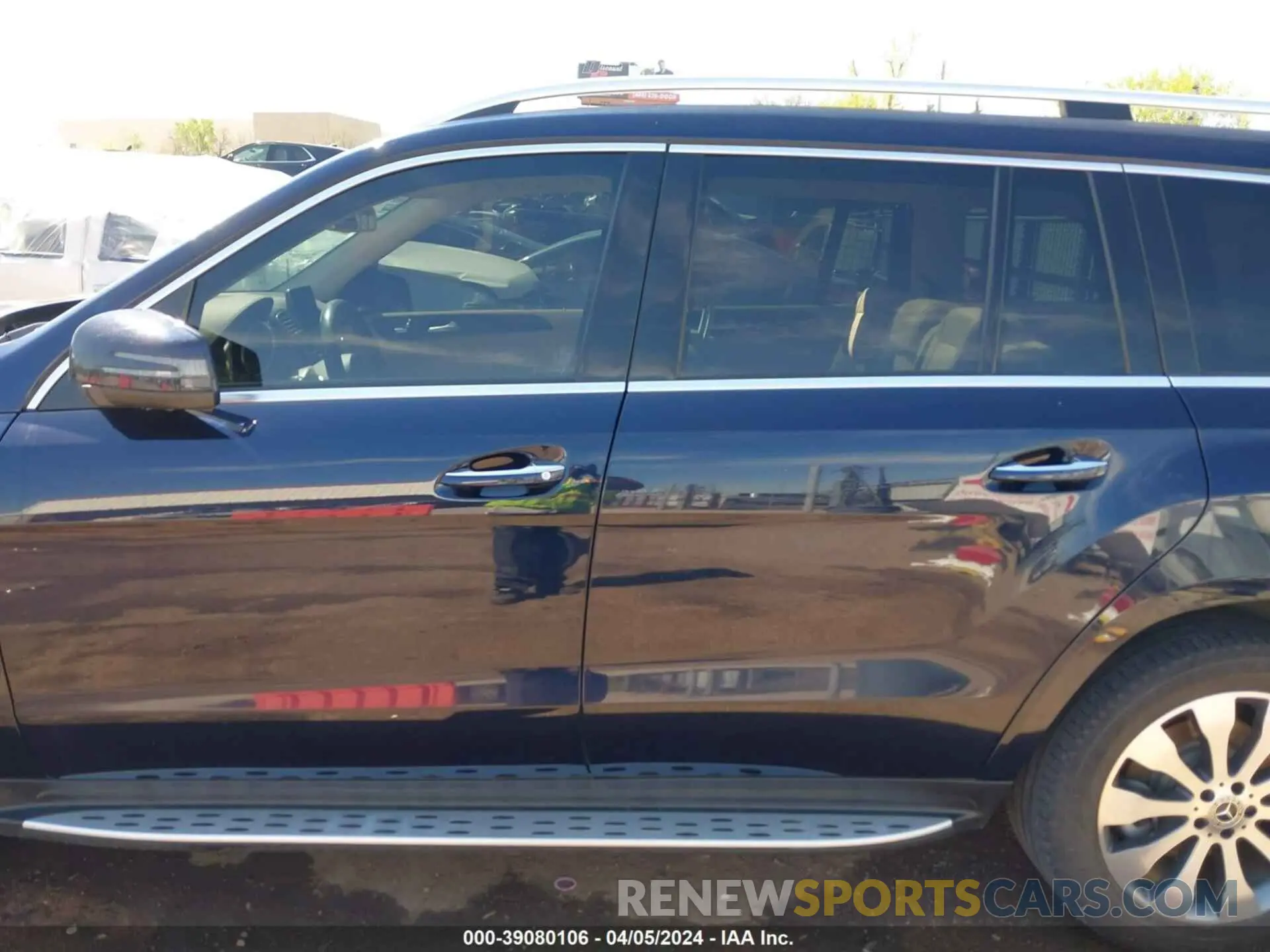 14 Photograph of a damaged car 4JGDF6EE8KB232839 MERCEDES-BENZ GLS 450 2019